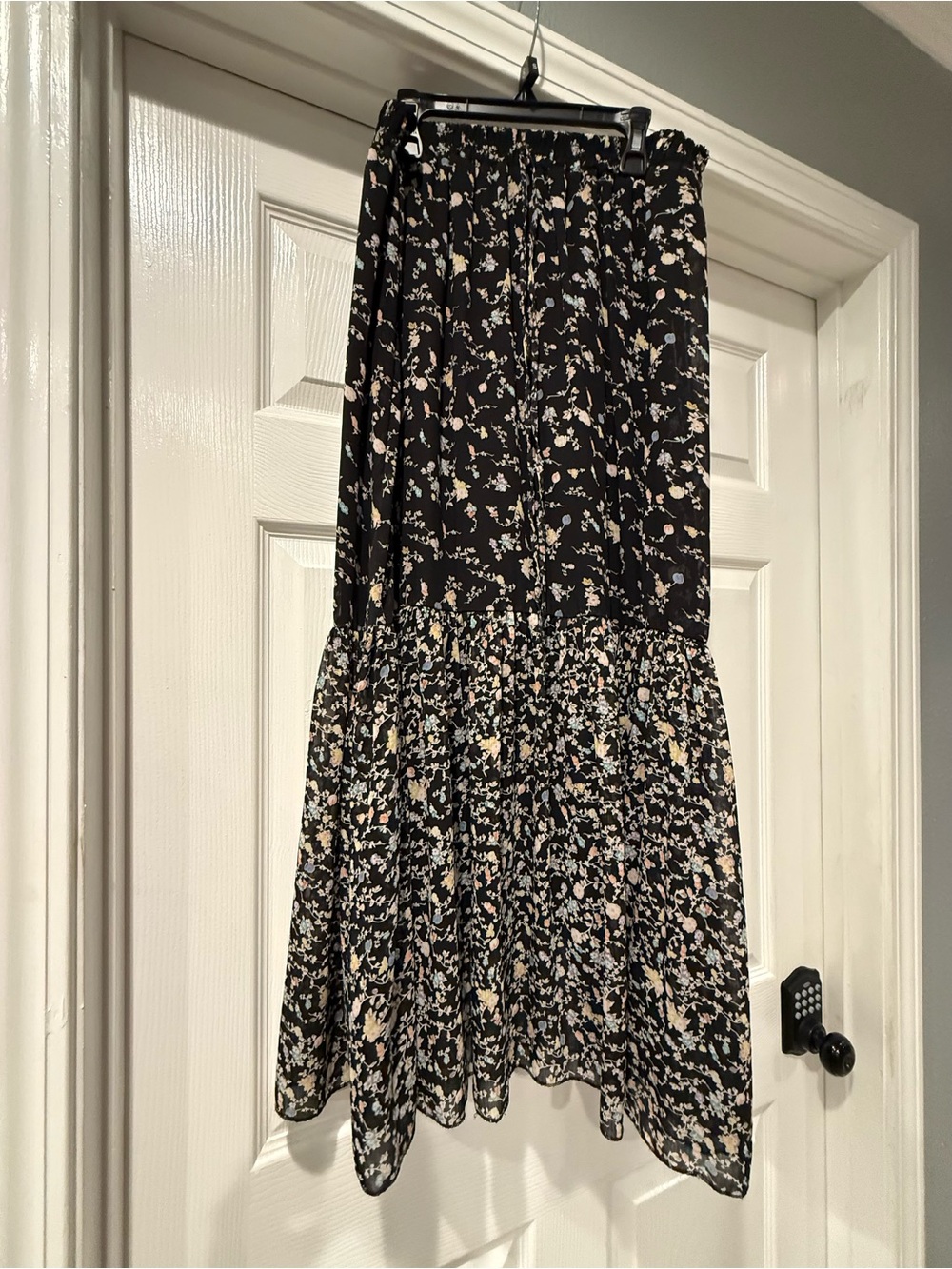 Floral Midi Skirt in Black & Pink Like New